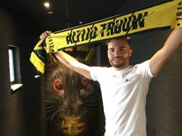 Mounir El Allouchi blijft verbonden aan NAC Breda. (Foto: NAC)