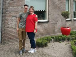 Lorenzo (16) en zijn moeder Nancie (49) zijn onwijs trots op elkaar (foto: Lorenzo de Laat)
