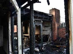 Het appartement is helemaal uitgebrand (Foto: Dave Hendriks/SQ Vision Mediaprodukties)