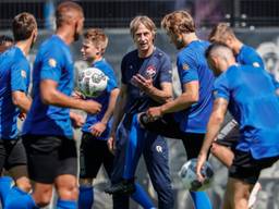 Adrie Koster heeft met Michael Woud na Mattijs Branderhorst en Timon Wellenreuther nu ook een derde doelman (foto: VI Images).