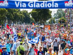 De finish van de Vierdaagse op de Via Gladiola. (Foto: ANP).