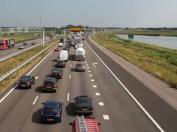 Snelweg A50 weer vrij na ongeluk (Foto: Wikimedia Commons)