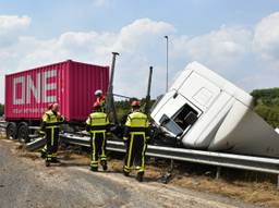 Ravage na ongeluk met vrachtwagen. Foto: Toby de Kort