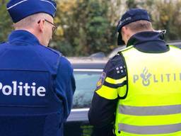 Belgische en Nederlandse agent werken samen