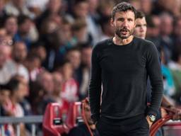 Trainer Mark van Bommel geeft talenten de kans (foto: VI Images).