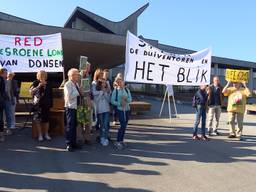 Protest bij provinciehuis tegen nieuwe weg Dongen