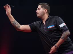 Jelle Klaasen tijdens de Dutch Darts Championship (Foto: Kelly Deckers / PDC Europe)