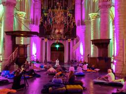 Slapen in de Grote Kerk van Breda. Foto: Danny Touw