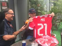 Een speciaal PSV-shirt voor de jarige Max verstappen (21). (Archieffoto Twitter: @olavmol)