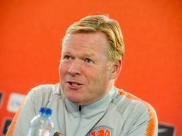 Ronald Koeman heeft vertrouwen in PSV-debutanten en Arnaut Groeneveld (foto: VI Images).