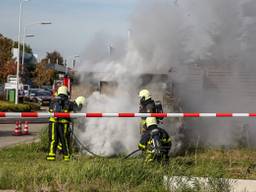 Brand verwoestte maandag het trafohuisje. (Foto: Christian Traets/SQ Vision Mediaprodukties)