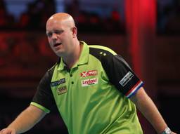 Michael van Gerwen sneuvelt al in de tweede ronde van het EK darts.