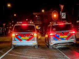 De politie werd opgeroepen vanwege de beroving. (Foto: Danny van Schijndel)