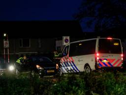 Automobilisten die Katwijk in willen worden staande gehouden (Foto: 112Nieuwsonline)