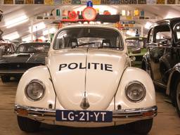 Politie Oldtimer die onder andere is gebruikt in de Tv-serie Baantjer (foto: Kevin Cordewener)