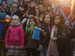 Kinderen spelen de hoofdrol tijdens de Driekoningen Optocht in Den Bosch (Foto:Kevin Cordewener)