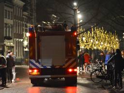 Het was nog druk in de stad met uitgaanspubliek. (Foto: Perry Roovers/ SQ Vision)