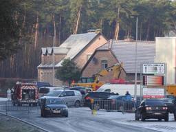 Onderzoek op de plek waar de lichamen werden gevonden. (Foto: Jozef Bijnen/SQ Vision)