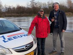 Verslaggever Paul Post (rechts) gaat op slipcursus.