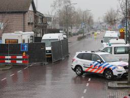 Onderzoek bij het huis in de Jan de Rooijstraat in januari. (Foto: Erik Haverhals/FPMB)