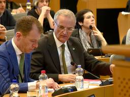 Lobbyist Jop van Unnik (L) met Europarlementariër Lambert van Nistelrooij.