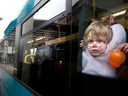 Arriva brengt je tijdens carnaval veilig thuis. (Foto: ANP)