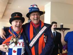 De burgemeester droeg tijdens carnaval een sjerp met daarop de tekst: 'Blokkeer-Fries'.
