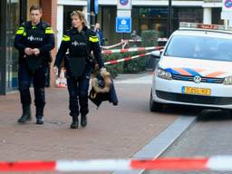 Politie na de schietpartij in Helmond eind januari. (Foto: Danny van Schijndel)
