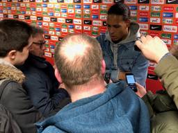 Mediagekte Virgil van Dijk (foto: Job Willemse).