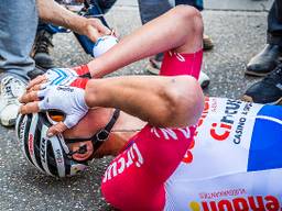 Mathieu van der Poel kan het niet geloven (Foto: ANP).