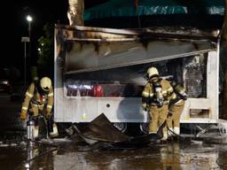 De frietkraam brandde woensdagnacht volledig uit. (Foto: Erik Haverhals/Persbureau Midden Brabant)