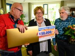 Ad en Ine uit Liempde winnen 50.000 euro met de PostcodeStraatprijs (Foto: Roy Beusker Fotografie)
