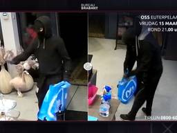 De twee daders van de overval op SunCare in Oss. (Beeld: politie)