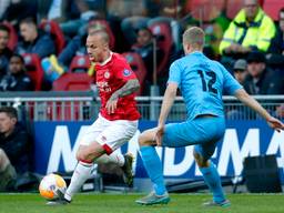 Angelino in duel met Wout Droste. (foto: VI Images)