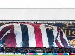 Gigantisch spandoek in De Kuip. Foto: VI Images