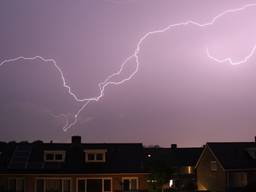Bliksem boven Geldrop Foto: Twitter/Reizen& Reistips