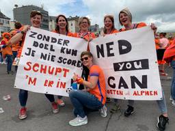 “Zonder doel kun je nie scoren, schupt ‘m erin!” (foto: Eva de Schipper)