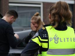 Joey kreeg hulp van de politie bij zijn aanzoek.