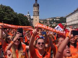 De Supporters in Lyon zijn klaar voor de wedstrijd. (Foto: Omroep Brabant)