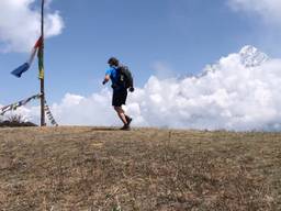 Chris tijdens een ultrarun in Nepal.