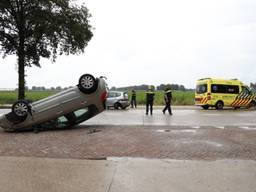 Van de auto is niets meer over (Foto: Marco van den Broek/SQ Vision Mediaprodukties).