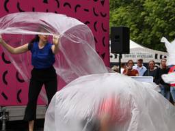 Straattheater op De Parade, het hart van Theaterfestival De Boulevard.