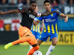 Pablo Rosario in actie tegen RKC Waalwijk. (Foto: VI Images)