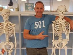 Biologieleraar William die begon als conciërge op het Stedelijk College in Eindhoven.