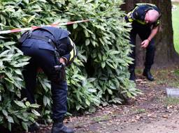 De politie doet onderzoek. (Foto: Rick Denissen / Stuve Fotografie)