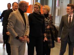 Maxima komt binnen in de Verkadefabriek Den Bosch. (Foto: Paul Post)