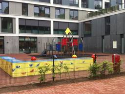 Basisschool Baardwijk in Waalwijk laat de actie gewoon doorgaan. (foto: Peter de Been)