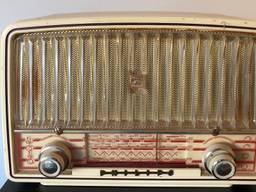 De radio is honderd jaar!