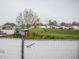 De inval in het woonwagenkamp in Lith. (Foto: ANP)