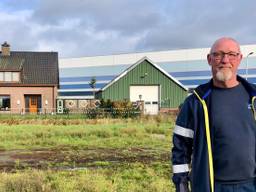 Rien Aupperlee uit Roosendaal is wél blij met een distributiecentrum in zijn achtertuin. (Foto: Erik Peeters)